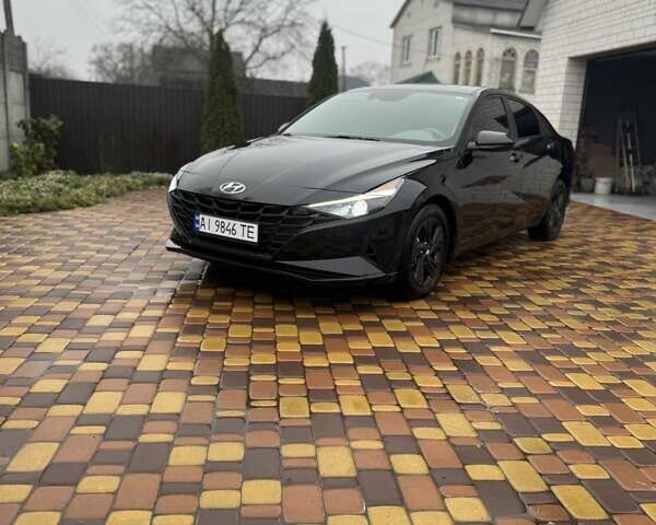 Черный Хендай Элантра, объемом двигателя 2 л и пробегом 130 тыс. км за 16500 $, фото 1 на Automoto.ua