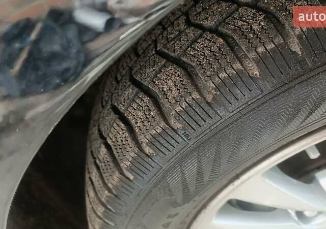 Черный Хендай Элантра, объемом двигателя 1.59 л и пробегом 98 тыс. км за 13800 $, фото 17 на Automoto.ua