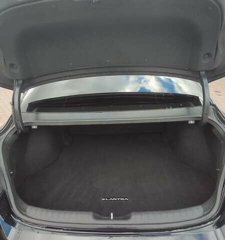 Хендай Элантра 2020 в Киеве на Automoto.ua Черный Хендай Элантра, объемом двигателя 2 л и пробегом 124 тыс. км за 16400 $, фото 9 на Automoto.ua