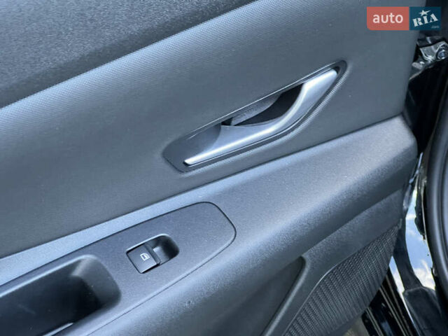 Чорний Хендай Елантра, об'ємом двигуна 2 л та пробігом 90 тис. км за 17500 $, фото 45 на Automoto.ua