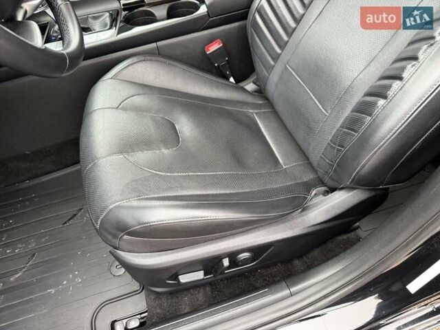 Черный Хендай Элантра, объемом двигателя 2 л и пробегом 92 тыс. км за 12998 $, фото 10 на Automoto.ua