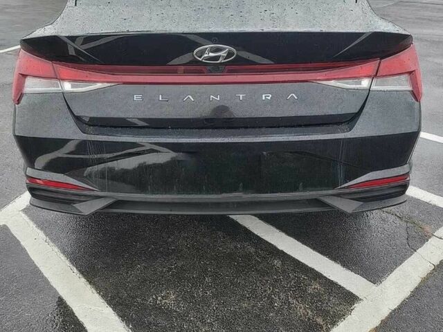 Чорний Хендай Елантра, об'ємом двигуна 2 л та пробігом 25 тис. км за 9000 $, фото 4 на Automoto.ua