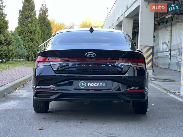 Чорний Хендай Елантра, об'ємом двигуна 2 л та пробігом 90 тис. км за 17500 $, фото 14 на Automoto.ua