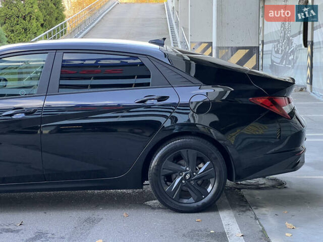 Чорний Хендай Елантра, об'ємом двигуна 2 л та пробігом 90 тис. км за 17500 $, фото 25 на Automoto.ua