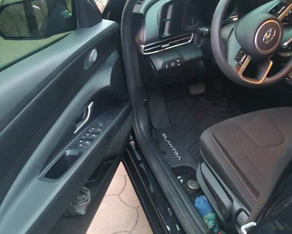 Черный Хендай Элантра, объемом двигателя 1.58 л и пробегом 83 тыс. км за 18999 $, фото 9 на Automoto.ua