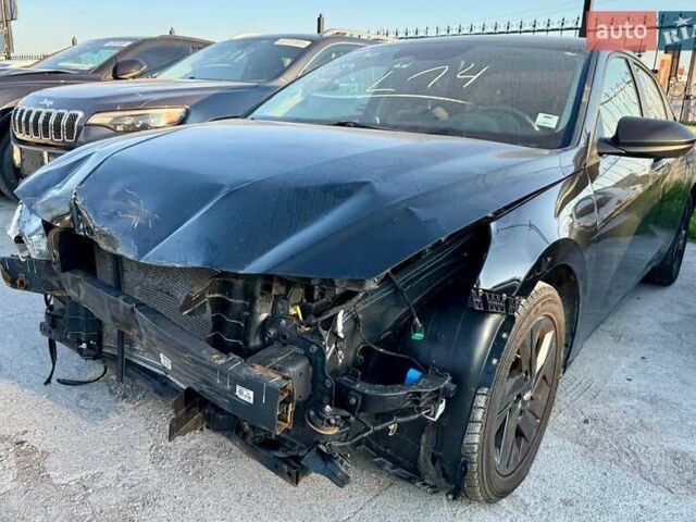 Черный Хендай Элантра, объемом двигателя 2 л и пробегом 85 тыс. км за 11000 $, фото 2 на Automoto.ua