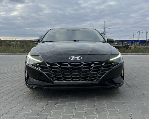 Черный Хендай Элантра, объемом двигателя 2 л и пробегом 50 тыс. км за 17500 $, фото 5 на Automoto.ua