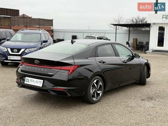 Черный Хендай Элантра, объемом двигателя 2 л и пробегом 92 тыс. км за 12998 $, фото 1 на Automoto.ua