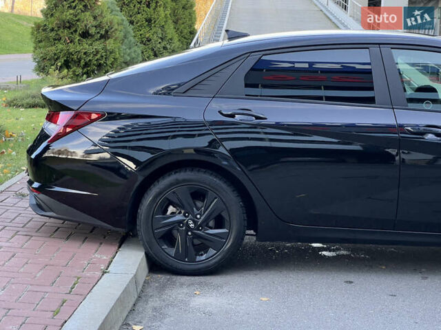 Чорний Хендай Елантра, об'ємом двигуна 2 л та пробігом 90 тис. км за 17500 $, фото 11 на Automoto.ua