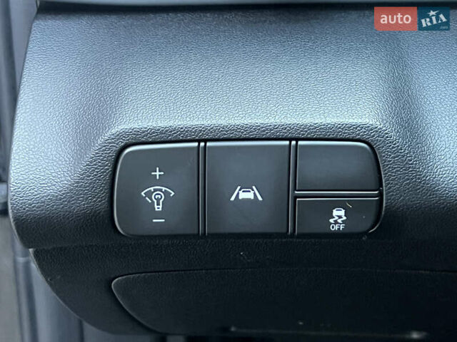 Чорний Хендай Елантра, об'ємом двигуна 2 л та пробігом 90 тис. км за 17500 $, фото 34 на Automoto.ua