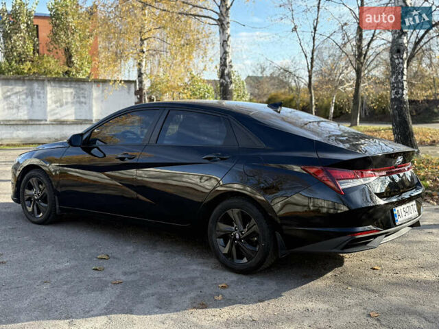 Чорний Хендай Елантра, об'ємом двигуна 2 л та пробігом 159 тис. км за 16700 $, фото 3 на Automoto.ua