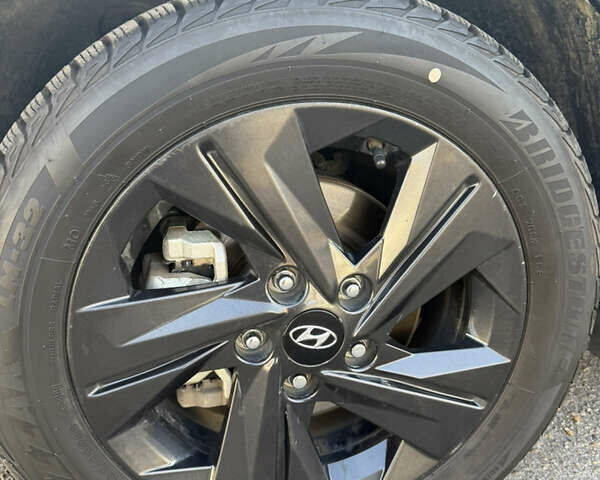 Чорний Хендай Елантра, об'ємом двигуна 2 л та пробігом 159 тис. км за 16700 $, фото 17 на Automoto.ua