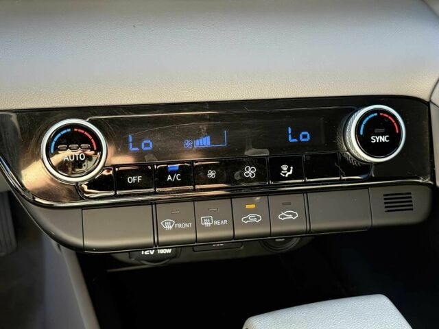 Черный Хендай Элантра, объемом двигателя 2 л и пробегом 23 тыс. км за 3800 $, фото 9 на Automoto.ua