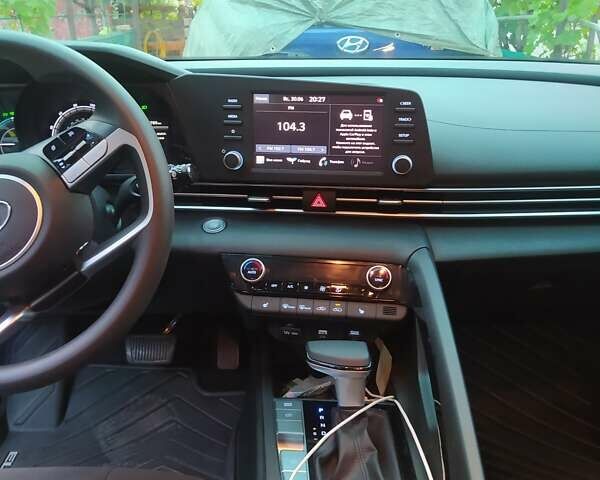 Черный Хендай Элантра, объемом двигателя 1.58 л и пробегом 83 тыс. км за 18999 $, фото 12 на Automoto.ua