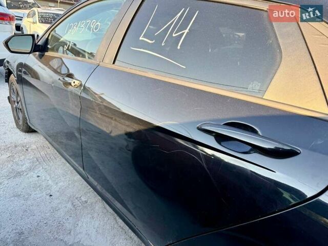 Черный Хендай Элантра, объемом двигателя 2 л и пробегом 85 тыс. км за 11000 $, фото 7 на Automoto.ua