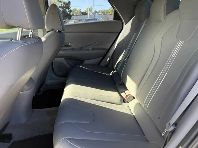 Черный Хендай Элантра, объемом двигателя 2 л и пробегом 23 тыс. км за 3800 $, фото 10 на Automoto.ua