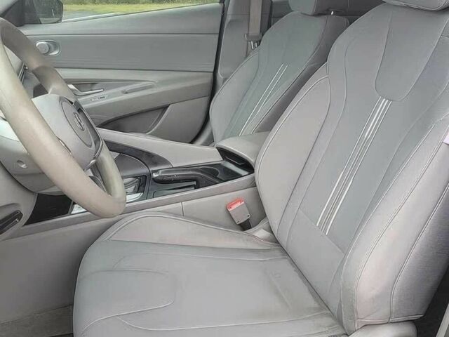 Чорний Хендай Елантра, об'ємом двигуна 2 л та пробігом 25 тис. км за 9000 $, фото 8 на Automoto.ua