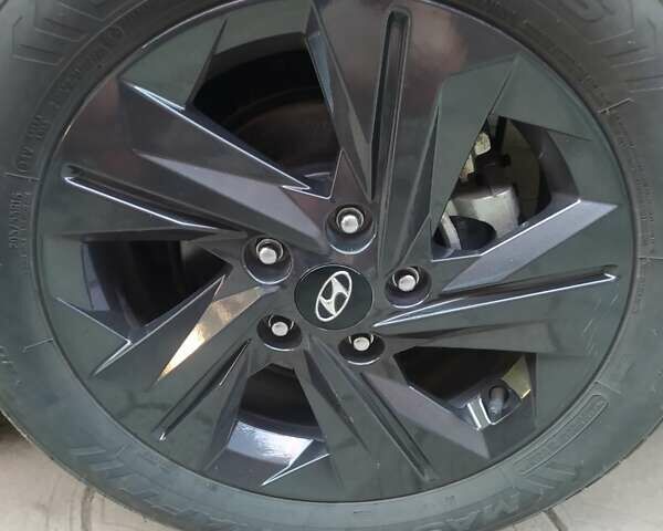 Черный Хендай Элантра, объемом двигателя 1.58 л и пробегом 83 тыс. км за 18999 $, фото 6 на Automoto.ua