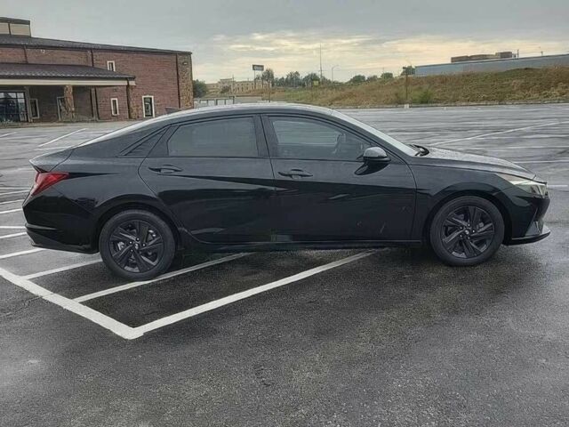 Чорний Хендай Елантра, об'ємом двигуна 2 л та пробігом 25 тис. км за 9000 $, фото 5 на Automoto.ua