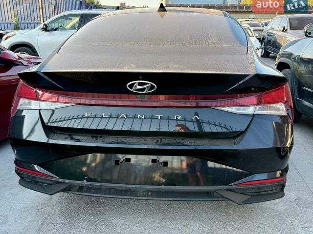 Черный Хендай Элантра, объемом двигателя 2 л и пробегом 85 тыс. км за 11000 $, фото 8 на Automoto.ua