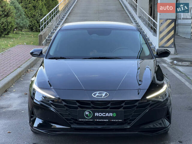 Чорний Хендай Елантра, об'ємом двигуна 2 л та пробігом 90 тис. км за 17500 $, фото 5 на Automoto.ua