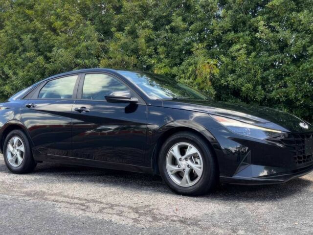 Хендай Елантра 2021 у Львові на Automoto.ua Чорний Хендай Елантра, об'ємом двигуна 2 л та пробігом 12 тис. км за 3600 $, фото 2 на Automoto.ua