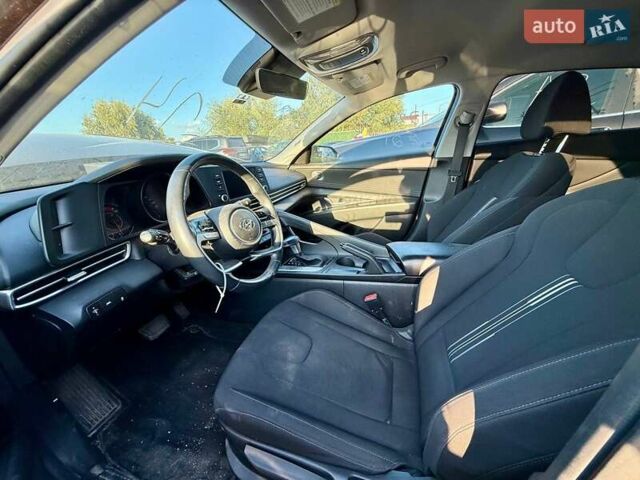 Черный Хендай Элантра, объемом двигателя 2 л и пробегом 85 тыс. км за 11000 $, фото 24 на Automoto.ua