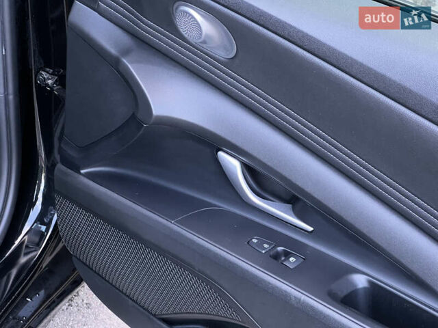 Чорний Хендай Елантра, об'ємом двигуна 2 л та пробігом 90 тис. км за 17500 $, фото 54 на Automoto.ua