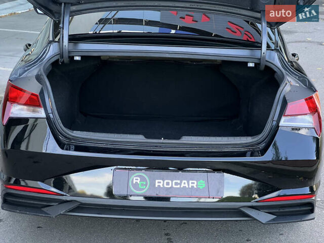 Чорний Хендай Елантра, об'ємом двигуна 2 л та пробігом 90 тис. км за 17500 $, фото 46 на Automoto.ua