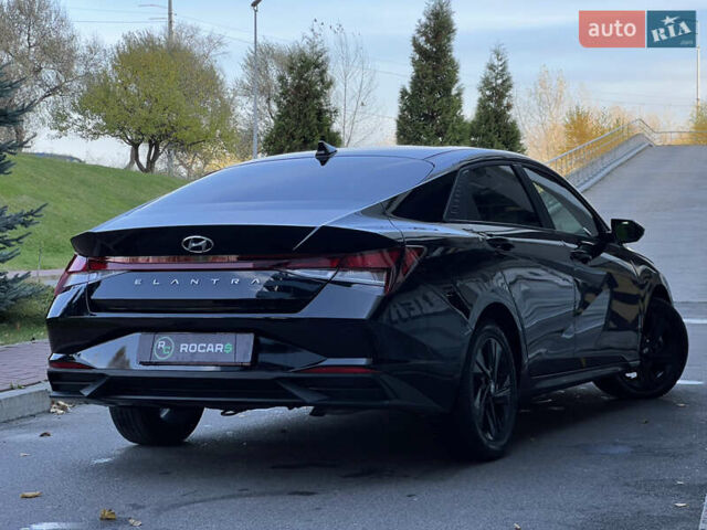 Чорний Хендай Елантра, об'ємом двигуна 2 л та пробігом 90 тис. км за 17500 $, фото 16 на Automoto.ua