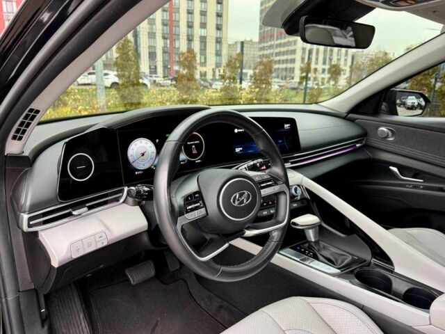 Черный Хендай Элантра, объемом двигателя 1.6 л и пробегом 142 тыс. км за 21500 $, фото 10 на Automoto.ua