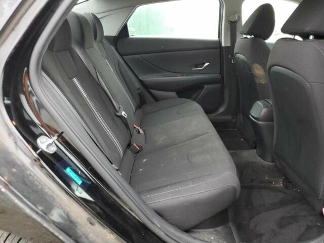 Черный Хендай Элантра, объемом двигателя 1.6 л и пробегом 96 тыс. км за 5300 $, фото 9 на Automoto.ua