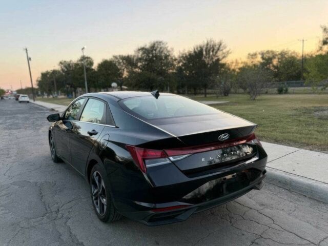 Черный Хендай Элантра, объемом двигателя 2 л и пробегом 16 тыс. км за 11900 $, фото 5 на Automoto.ua