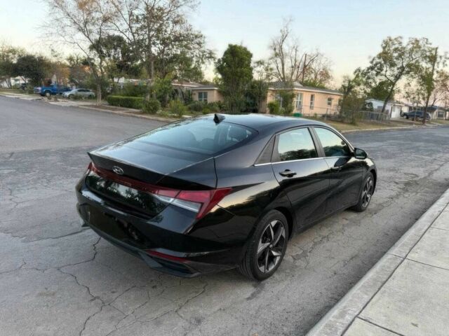 Черный Хендай Элантра, объемом двигателя 2 л и пробегом 16 тыс. км за 11900 $, фото 3 на Automoto.ua