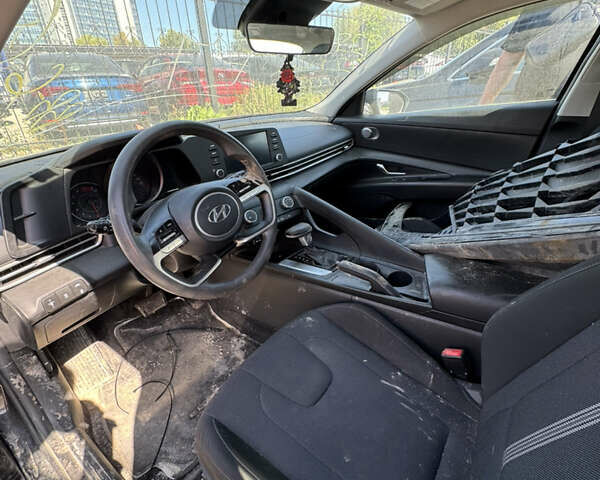 Чорний Хендай Елантра, об'ємом двигуна 0 л та пробігом 115 тис. км за 11000 $, фото 8 на Automoto.ua