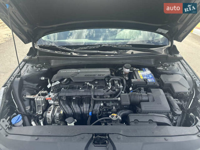 Черный Хендай Элантра, объемом двигателя 2 л и пробегом 69 тыс. км за 17400 $, фото 13 на Automoto.ua