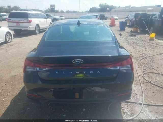 Черный Хендай Элантра, объемом двигателя 2 л и пробегом 58 тыс. км за 4000 $, фото 4 на Automoto.ua