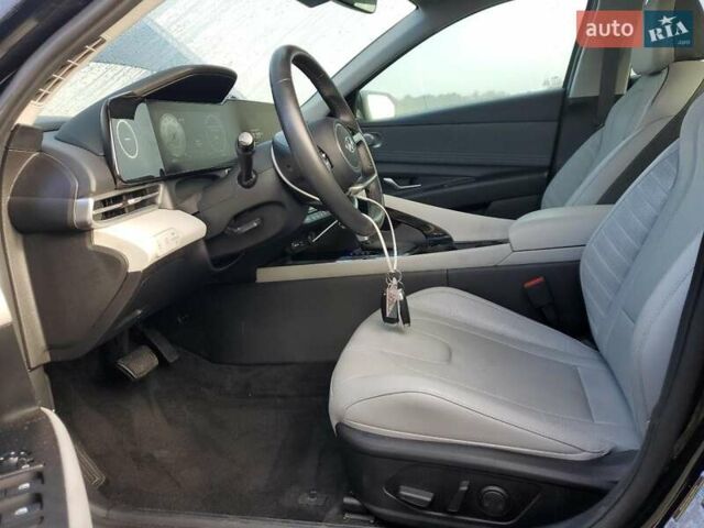 Черный Хендай Элантра, объемом двигателя 1.58 л и пробегом 18 тыс. км за 6100 $, фото 6 на Automoto.ua