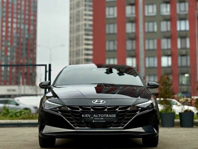 Черный Хендай Элантра, объемом двигателя 1.6 л и пробегом 142 тыс. км за 21500 $, фото 2 на Automoto.ua