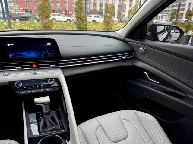 Черный Хендай Элантра, объемом двигателя 1.6 л и пробегом 142 тыс. км за 21500 $, фото 18 на Automoto.ua