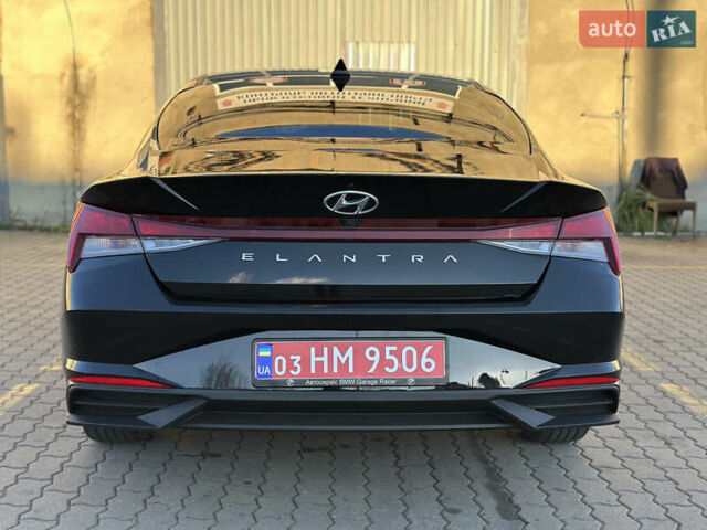Хендай Элантра 2023 в Львове на Automoto.ua Черный Хендай Элантра, объемом двигателя 2 л и пробегом 100 тыс. км за 17900 $, фото 14 на Automoto.ua