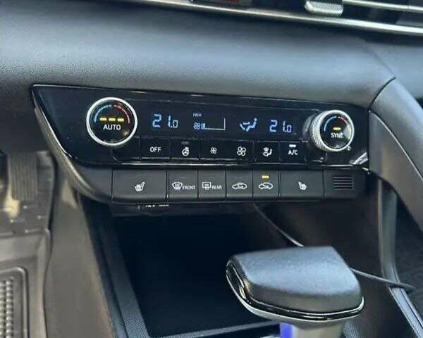 Черный Хендай Элантра, объемом двигателя 1.59 л и пробегом 46 тыс. км за 16700 $, фото 11 на Automoto.ua