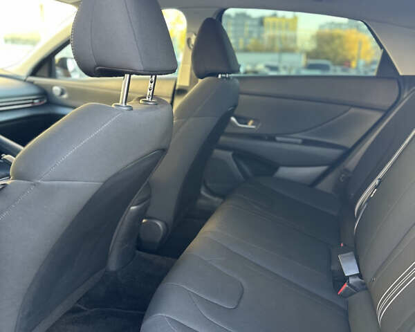 Хендай Элантра 2023 в Львове на Automoto.ua Черный Хендай Элантра, объемом двигателя 2 л и пробегом 100 тыс. км за 17900 $, фото 55 на Automoto.ua