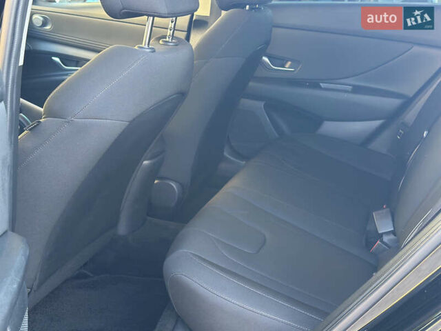Хендай Элантра 2023 в Львове на Automoto.ua Черный Хендай Элантра, объемом двигателя 2 л и пробегом 100 тыс. км за 17900 $, фото 53 на Automoto.ua