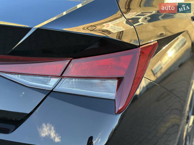Хендай Элантра 2023 в Львове на Automoto.ua Черный Хендай Элантра, объемом двигателя 2 л и пробегом 100 тыс. км за 17900 $, фото 15 на Automoto.ua