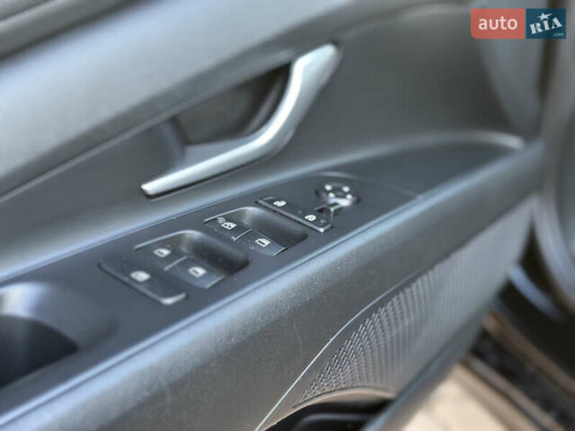 Хендай Элантра 2023 в Львове на Automoto.ua Черный Хендай Элантра, объемом двигателя 2 л и пробегом 100 тыс. км за 17900 $, фото 28 на Automoto.ua