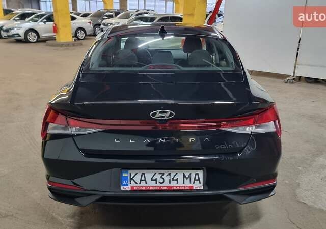 Черный Хендай Элантра, объемом двигателя 1.59 л и пробегом 55 тыс. км за 17900 $, фото 13 на Automoto.ua