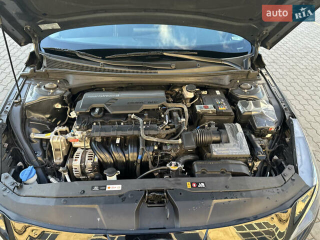 Хендай Элантра 2023 в Львове на Automoto.ua Черный Хендай Элантра, объемом двигателя 2 л и пробегом 100 тыс. км за 17900 $, фото 63 на Automoto.ua