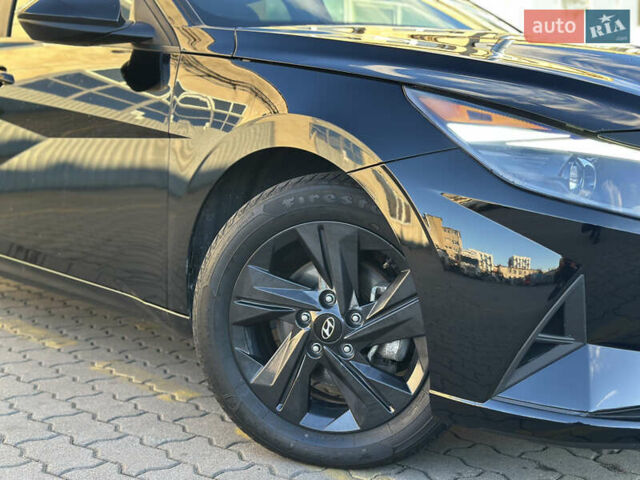 Хендай Элантра 2023 в Львове на Automoto.ua Черный Хендай Элантра, объемом двигателя 2 л и пробегом 100 тыс. км за 17900 $, фото 8 на Automoto.ua