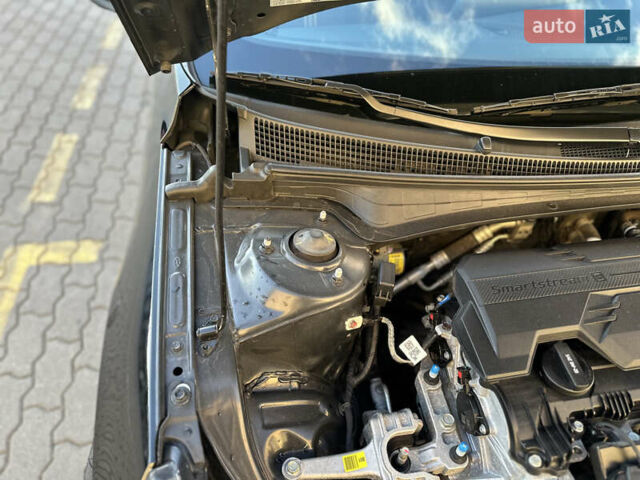 Хендай Элантра 2023 в Львове на Automoto.ua Черный Хендай Элантра, объемом двигателя 2 л и пробегом 100 тыс. км за 17900 $, фото 64 на Automoto.ua